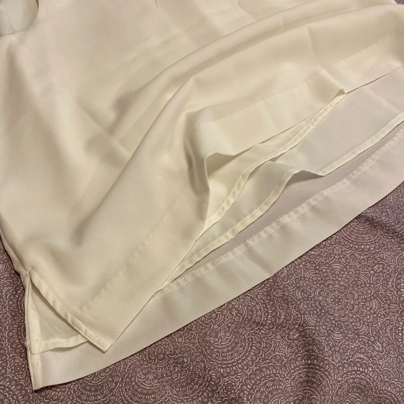 Banana Republic Halter Cut Shell - Picture 5 of 5